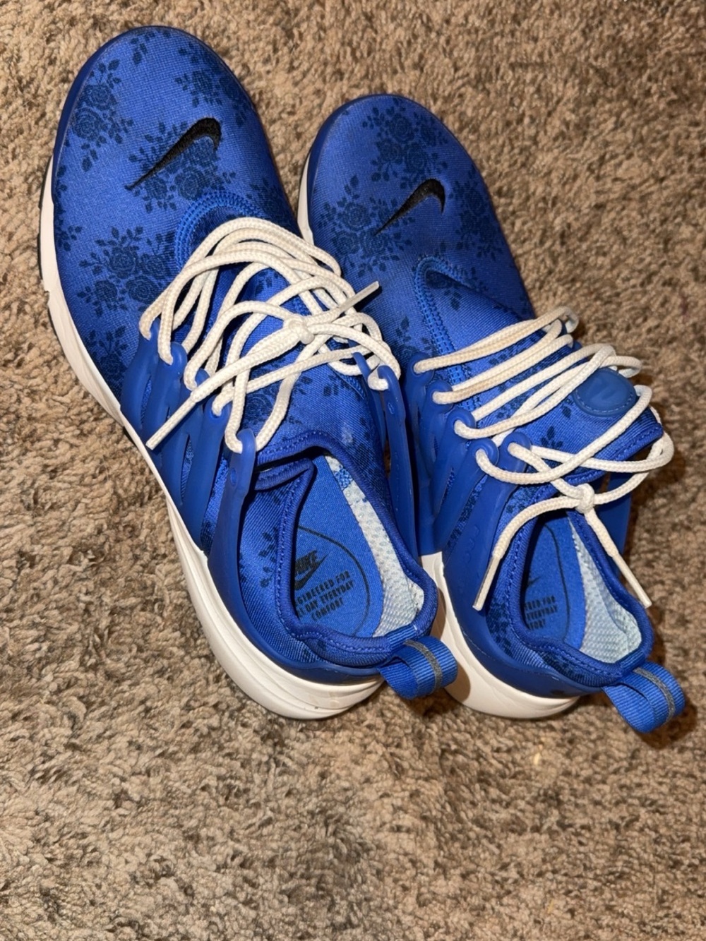 Nike Women’s Royal Blue Floral Lace-Up Sneakers